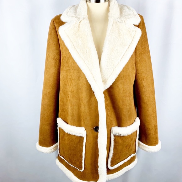 ❗️SOLD❗️ Forever 21 Suede & Faux Fur Jacket - Picture 5 of 8